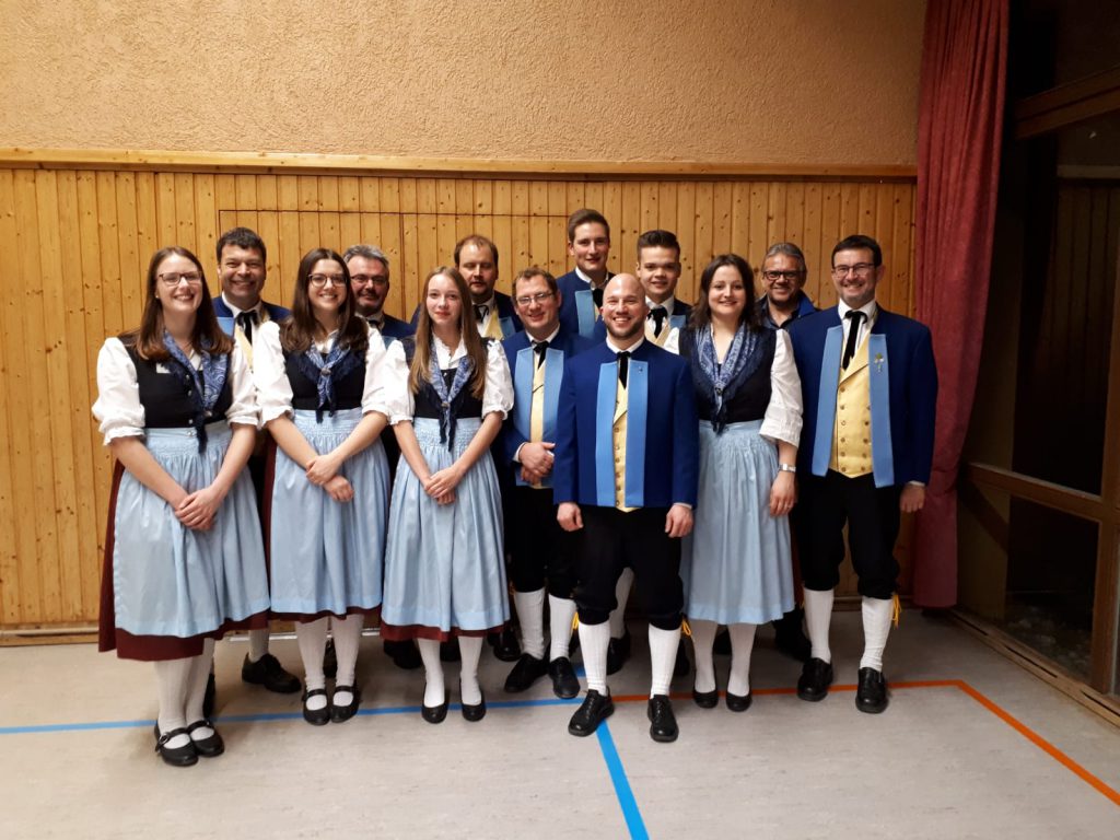 Die aktuelle Vorstandschaft der Trachtenkapelle Moos bei der Jahreshauptversammlung 2019